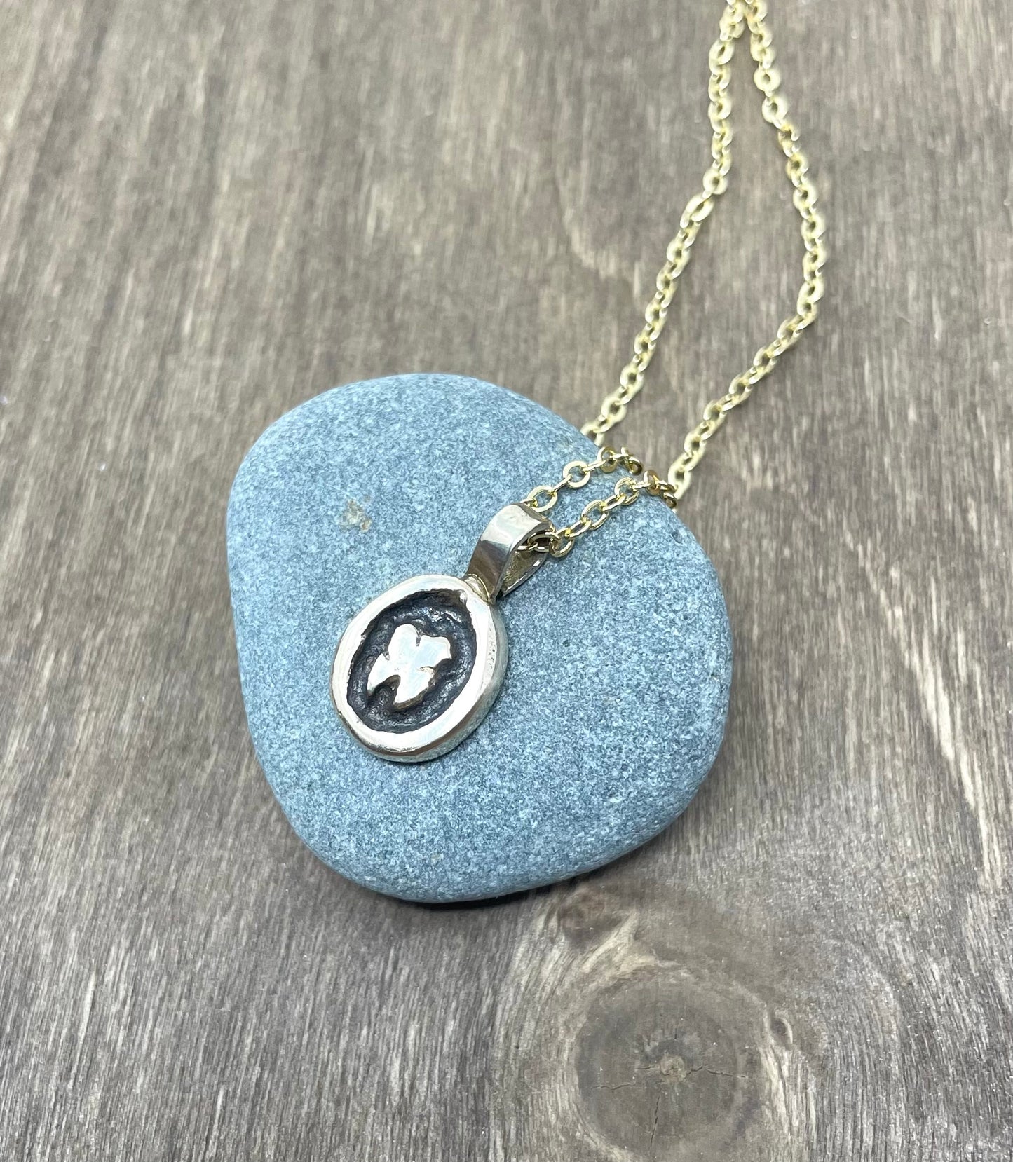 Diente Amulet