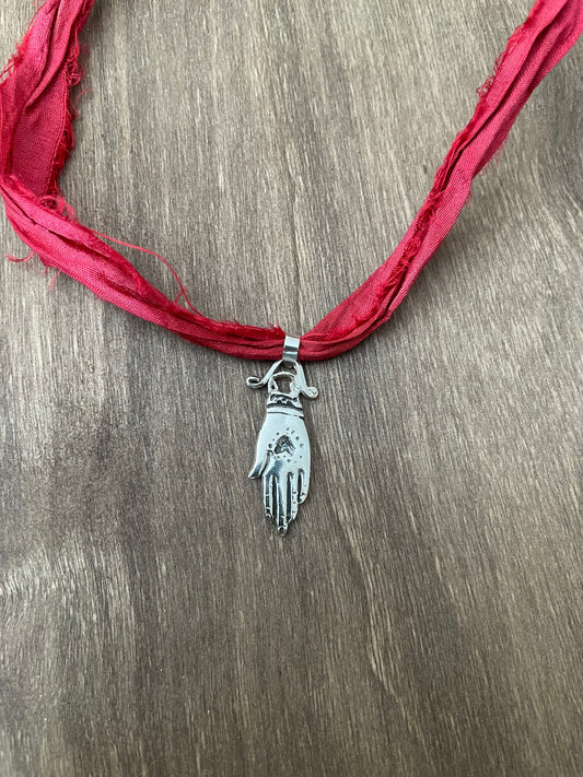 Lover’s Hand Milagro