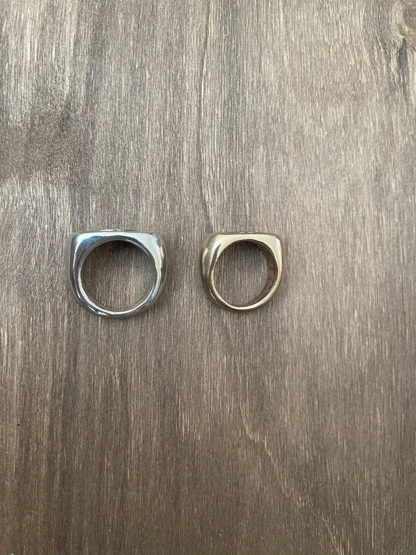 Diente Signet Ring