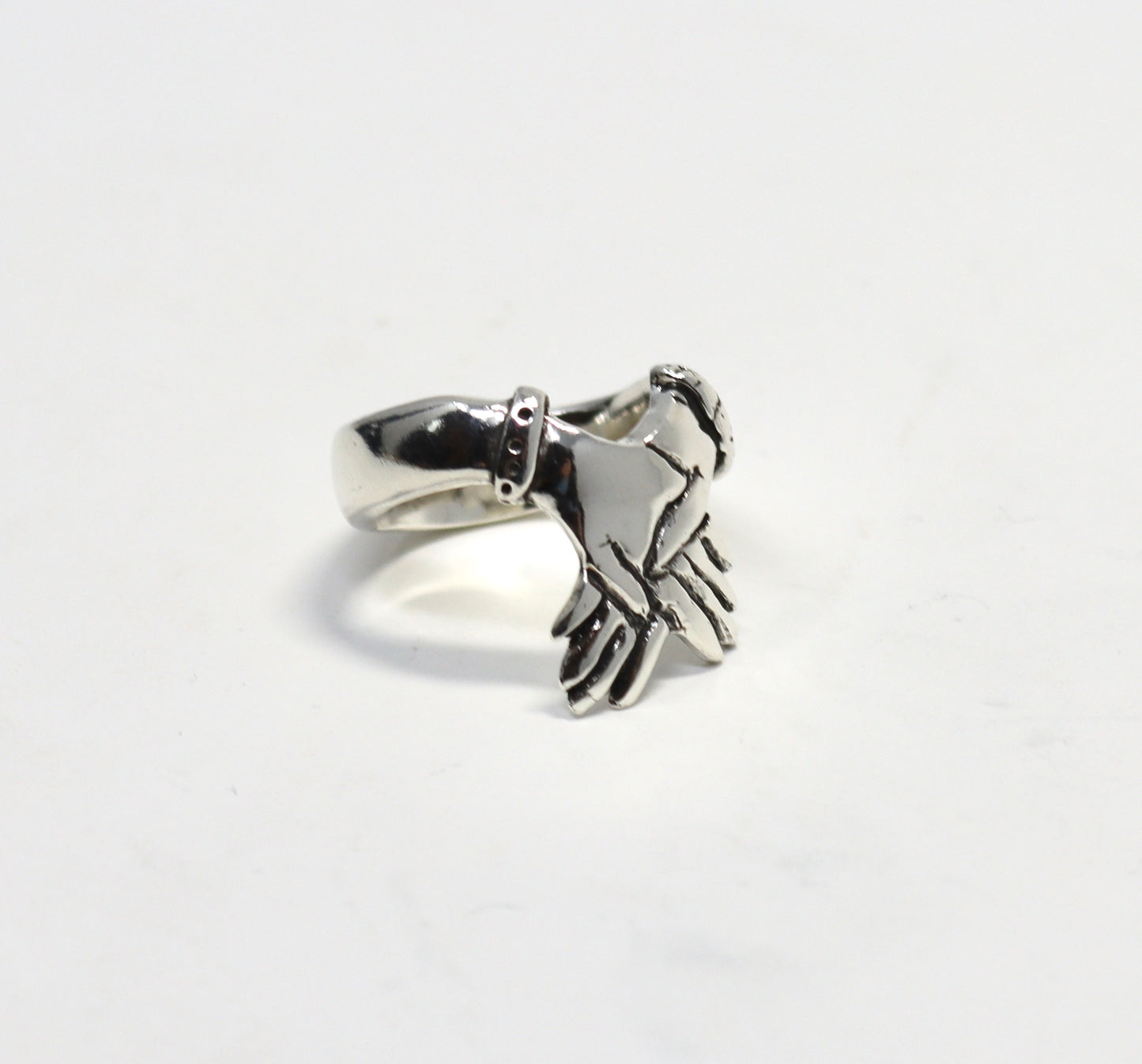 Los Amantes Ring