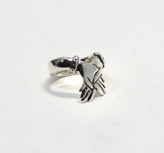 Los Amantes Ring
