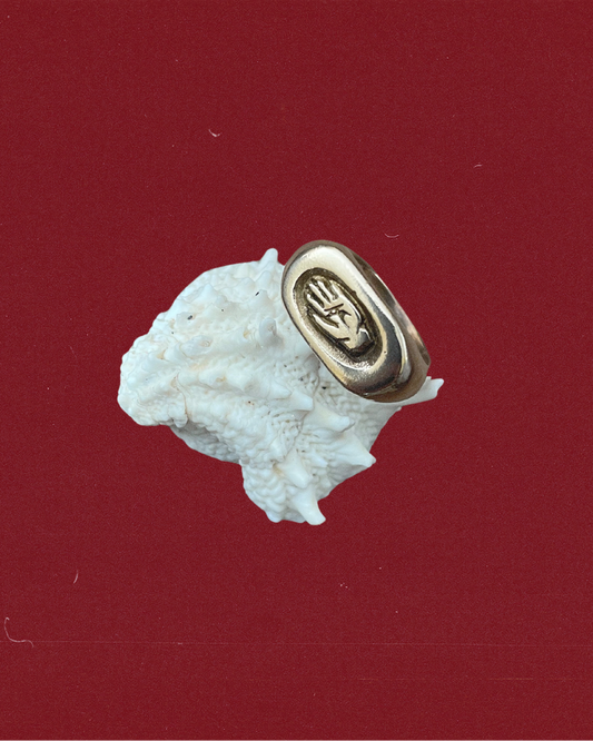 Manita Signet Ring