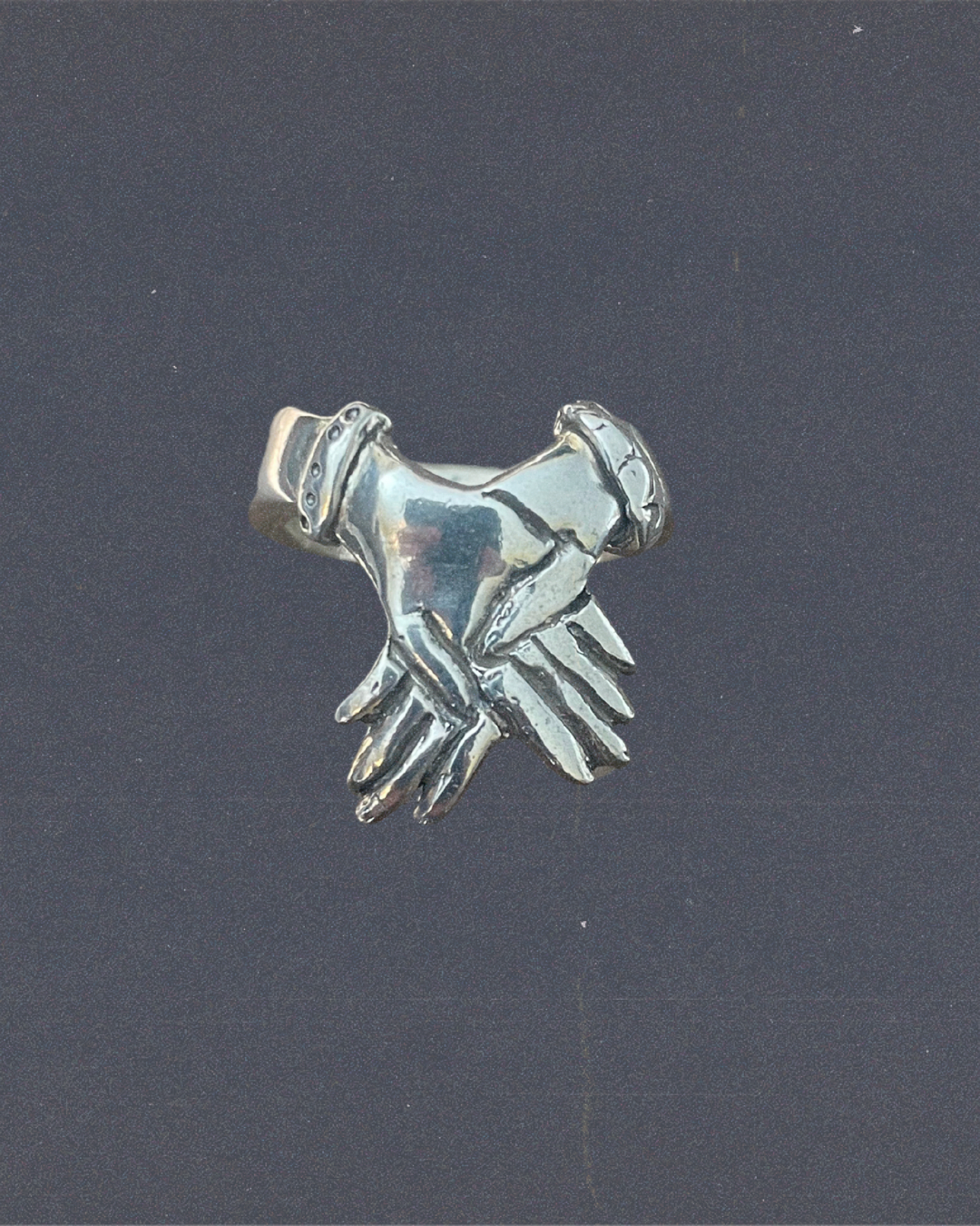 Los Amantes Ring